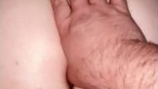 Father plays with mommys cock-squeezing sphincter