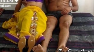 'Indian Hindi Bhabhi In Saree Mast Chudai With Devar'