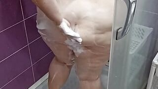 Step-mother with massive baps and massive donk takes a bathroom before s