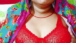 Mom-in-law had intercourse with her son when she was not at home indian desi mom in law ki chudai