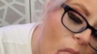 Obese ash-blonde gives filthy bj in glasses