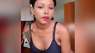 18yo mega-bitch latina nudes vids leaked