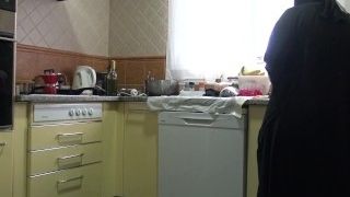 Saudi arab wifey kitchen shag Ø¯ÙŠÙˆØ« Ù…ØµØ±ÙŠ ÙŠØµÙˆØ± Ù…Ø±Ø§ØªÙ‡ ÙƒÙ„Ø§Ù…Ù‡Ø§ ÙˆØ³Ø® Ø§ÙˆÙˆÙˆÙŠ