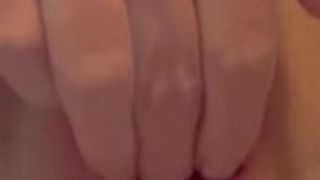 Close-up getting off (full video on OF/Fansly/Manyvideos)