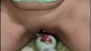 Cougar spreads her puss on a pom bottle. Extraordinary puss injection and bottle masterbation